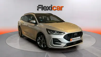Usado Ford Focus ST-Line 155 CV (114 kW) 2024 Gris Familiar