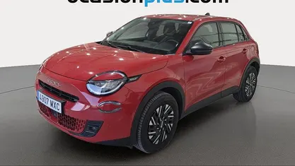 Rojo Usado 2024 Fiat 600 SUV | 17.537 € (Precio justo)