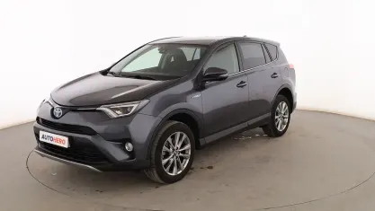 Usado Toyota RAV4 Hybrid Advance 197 CV (144 kW) 2017 Gris SUV