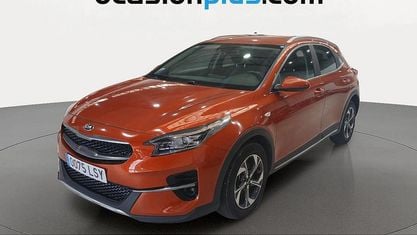 Usado Kia XCeed 136 HP (100 kW) 2021 Laranja SUV