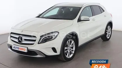 Blanco Usado 2014 Mercedes GLA220 Urban SUV | 16.599 € (Buen precio)
