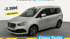Blanco Usado 2023 Mercedes A180 Monovolumen | 26.390 € (Precio justo)