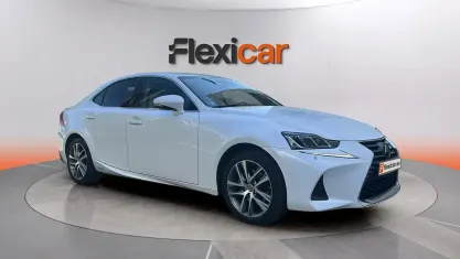 Usado Lexus IS300h Business Edition 223 CV (164 kW) 2018 Blanco Berlina