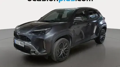 Usado Toyota Yaris Hybrid 116 CV (85 kW) 2022 Gris SUV