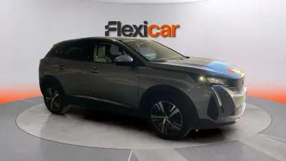 Usado Peugeot 3008 Allure 131 CV (96 kW) 2021 Rosa SUV