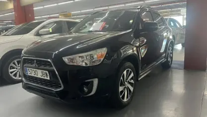 Usado Mitsubishi ASX Motion 116 CV (85 kW) 2014 Negro SUV