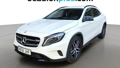 Blanco Usado 2015 Mercedes GLA200 Urban SUV | 15.084 € (Buen precio)