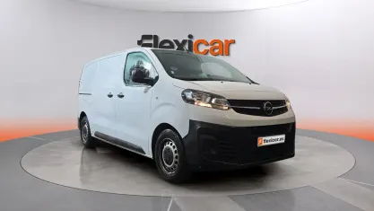Usado Opel Vivaro-e Combi 102 CV (75 kW) 2023 Blanco Monovolumen