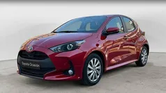 Usado 2024 Toyota Yaris Hybrid Active Berlina | 22.750 € (Precio justo)
