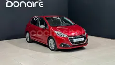 Granate Usado 2017 Peugeot 208 Style Utilitario | 8990 € (Precio justo)