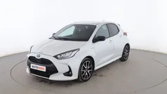 Blanco Usado 2021 Toyota Yaris Hybrid Style Utilitario | 20.199 € (Precio justo)