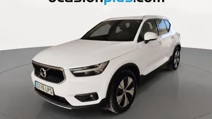 Usado Volvo XC40 Momentum 129 CV (94 kW) 2021 Blanco SUV