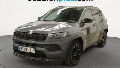 Gris Usado 2022 Jeep Compass Night Eagle SUV | 20.355 € (Precio justo)