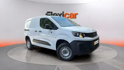 Usado Peugeot Partner S 131 CV (96 kW) 2021 Blanco Monovolumen