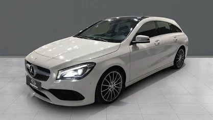 Usado Mercedes CLA200 Shooting Brake 136 CV (100 kW) 2017 Blanco Familiar