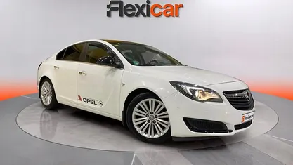 Usado Opel Insignia Excellence 136 CV (100 kW) 2016 Blanco Berlina