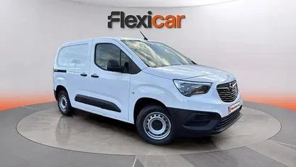 Usado Opel Combo Edition 102 CV (75 kW) 2021 Blanco Monovolumen