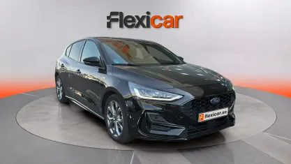 Usado Ford Focus ST-Line 155 CV (114 kW) 2023 Negro Berlina