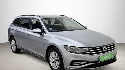 Usado VW Passat Business 122 CV (89 kW) 2021 Gris Familiar