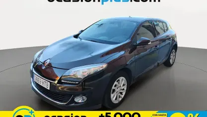 Usado Renault Mégane Dynamique 115 CV (84 kW) 2013 Marrón