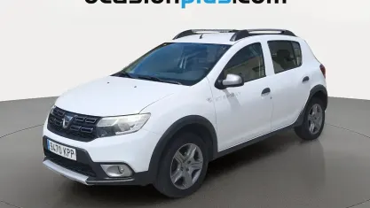 Usado Dacia Sandero Essentiel 90 CV (66 kW) 2018 Blanco Utilitario