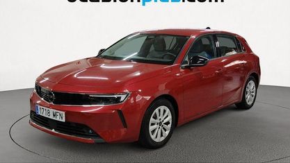 Używany Opel Astra Edition 131 KM (96 kW) 2023 Czerwony Hatchback