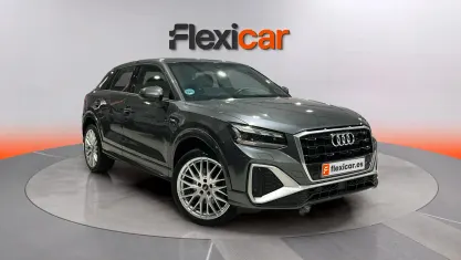 Usado Audi Q2 S-Line 150 CV (110 kW) 2024 Gris SUV