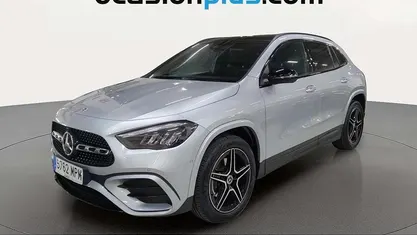 Usado Mercedes GLA250 AMG 218 CV (160 kW) 2024 Gris plata SUV