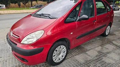 Usado Citroën Xsara Picasso 110 CV (80 kW) 2007 Rojo Monovolumen