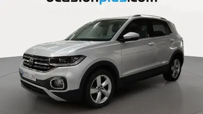Usado VW T-Cross Sportline 110 CV (80 kW) 2022 Gris plata SUV