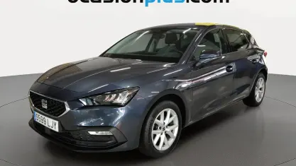 Usado Seat Leon Style 115 CV (84 kW) 2020 Gris Utilitario
