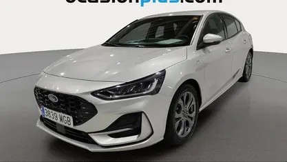 Usado Ford Focus ST-Line 125 CV (91 kW) 2023 Gris plata Utilitario