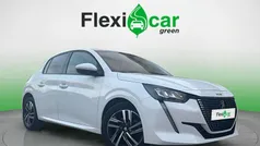 Blanco Usado 2021 Peugeot 208 Allure Utilitario | 10.990 € (Buen precio)