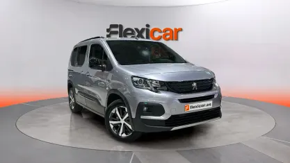 Usado Peugeot Rifter GT 131 CV (96 kW) 2023 Gris Monovolumen