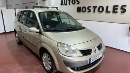 Usado Renault Grand Scénic II Privilege 130 HP (95 kW) 2007 Bege Monovolume