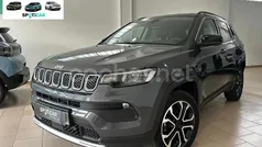 Gris / plata Usado 2023 Jeep Compass Limited SUV | 26.900 € (Precio justo)