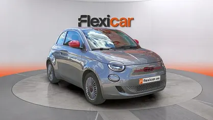 Usado Fiat 500e Red 69 kW (95 CV) 2023 Gris Berlina