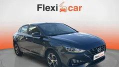 Gris Usado 2022 Hyundai i30 Berlina | 16.990 € (Precio justo)