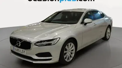 Usado Volvo S90 Momentum 190 CV (139 kW) 2018 Gris plata Berlina