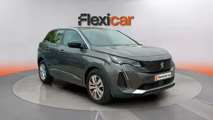Usado Peugeot 3008 Active 131 CV (96 kW) 2022 Gris SUV