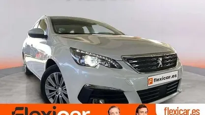 Usado Peugeot 308 SW Allure 131 CV (96 kW) 2021 Familiar