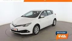 Blanco Usado 2017 Toyota Auris Hybrid Active Berlina | 15.999 € (Precio justo)