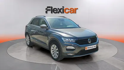Usado VW T-Roc Advance 116 CV (85 kW) 2019 Gris SUV