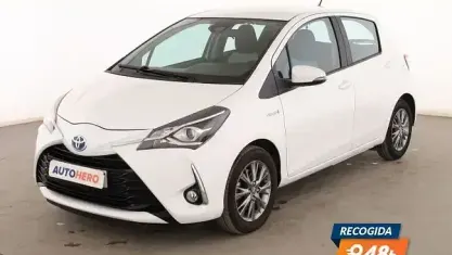 Usado Toyota Yaris Active 101 CV (74 kW) 2017 Blanco Utilitario