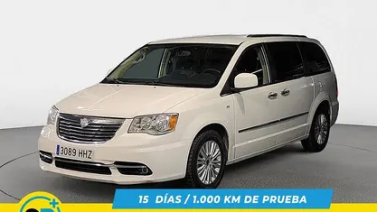 Usado 2012 Lancia Voyager Gold Monovolumen | 14.600 € (Precio justo)