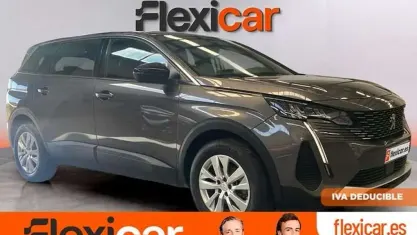 Używany Peugeot 5008 Active 136 KM (100 kW) 2024 Szary SUV