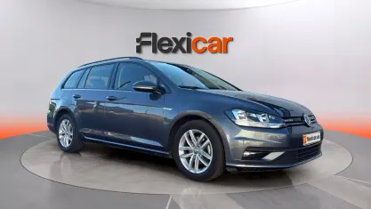 Usado VW Golf VII Advance 131 CV (96 kW) 2020 Gris Familiar