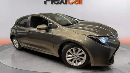 Usado Toyota Corolla Active 140 CV (102 kW) 2024 Marrón Berlina