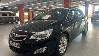 Brugt Opel Astra Cosmo 140 HK (102 kW) 2010 Sort Hatchback