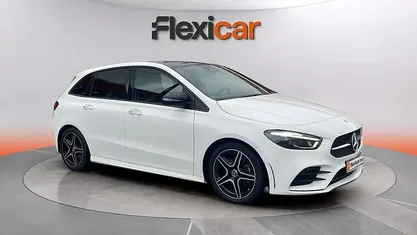 Usado Mercedes B180 116 CV (85 kW) 2023 Blanco Monovolumen